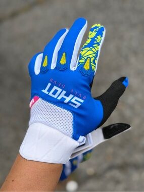Gloves